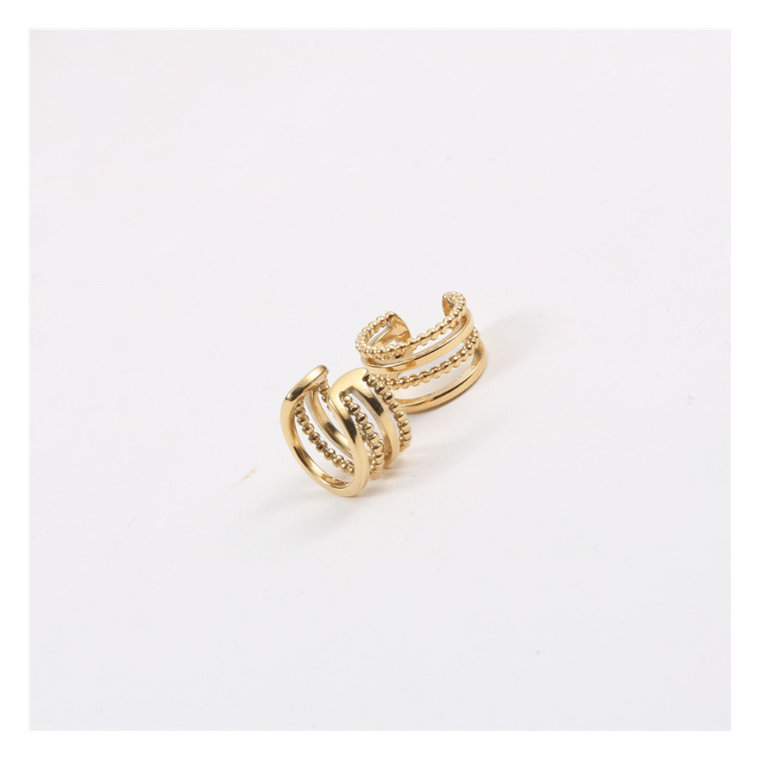 316L Lined Ear Cuff(Single) — 着用イメージ | リング | サージカルステンレス316L | Misy Jewelry