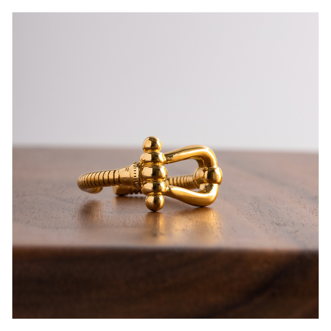 316L Horseshoe Ring Lying — ディテール | リング | サージカルステンレス316L | Misy Jewelry