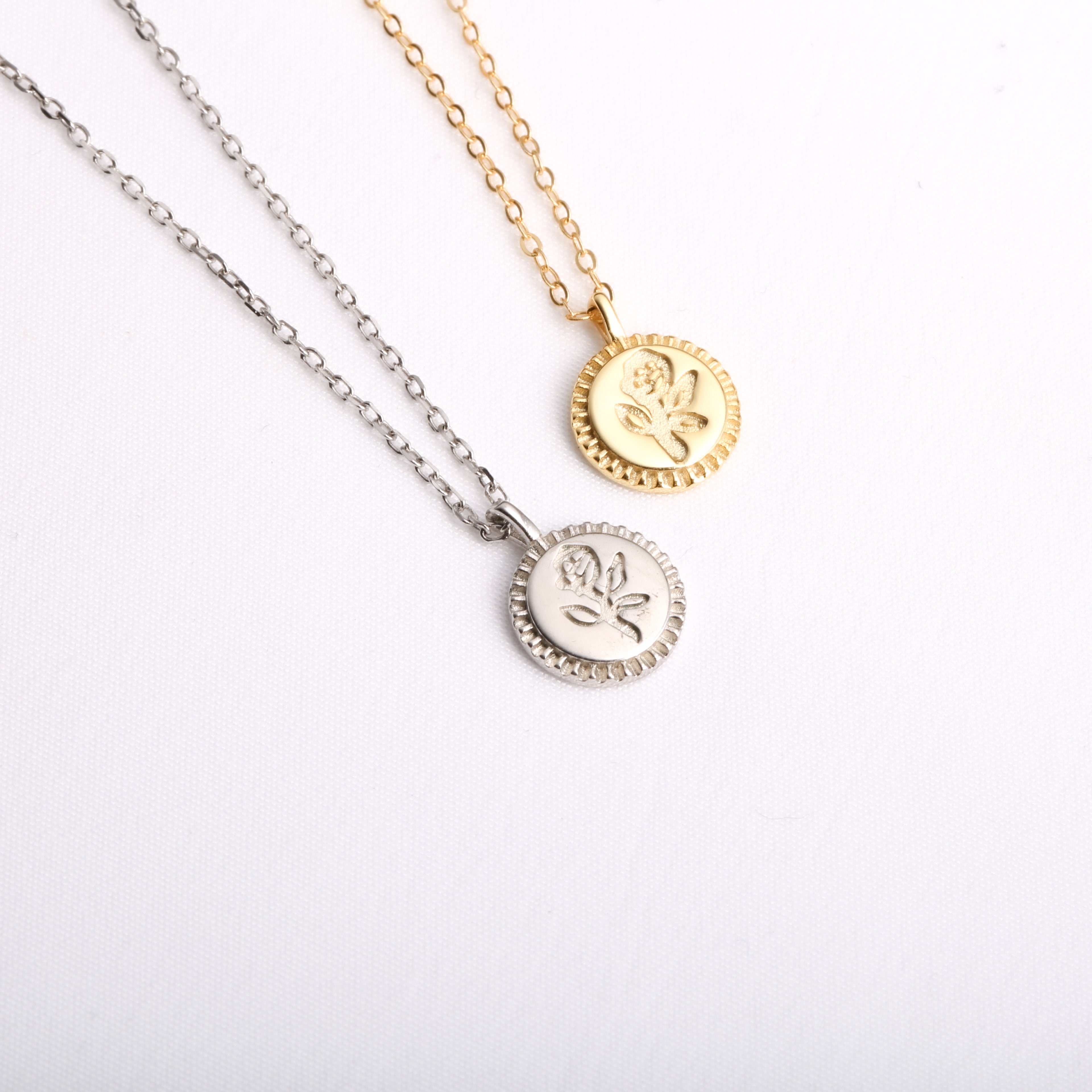 s925 Rose coin necklace reversible