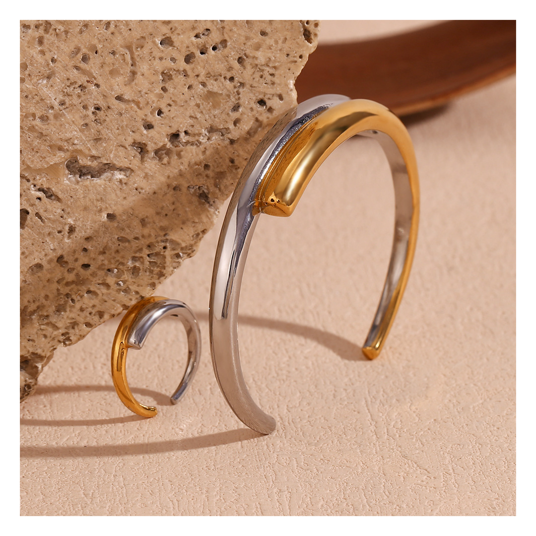316L Bicolor Cross Bangle 詳細画像1|Misy Jewelry