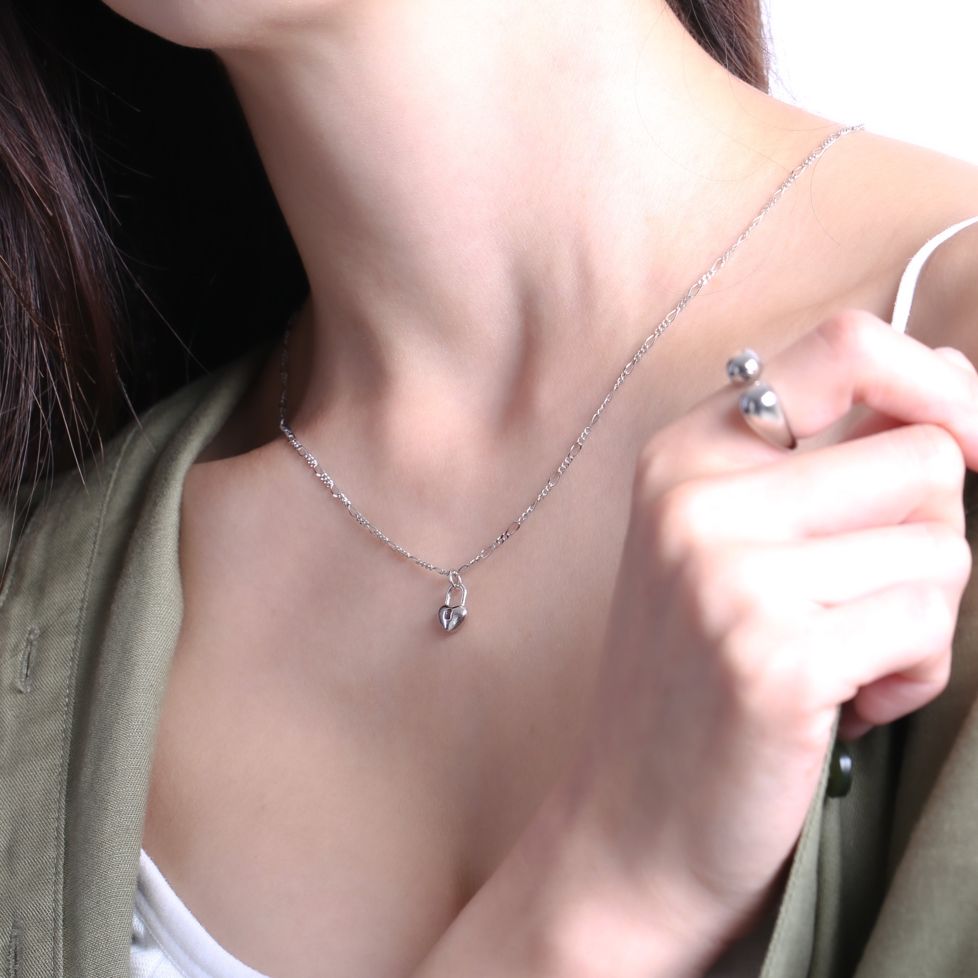 s925 Heat Padlock necklace — ディテール | ネックレス | サージカルステンレス316L | Misy Jewelry