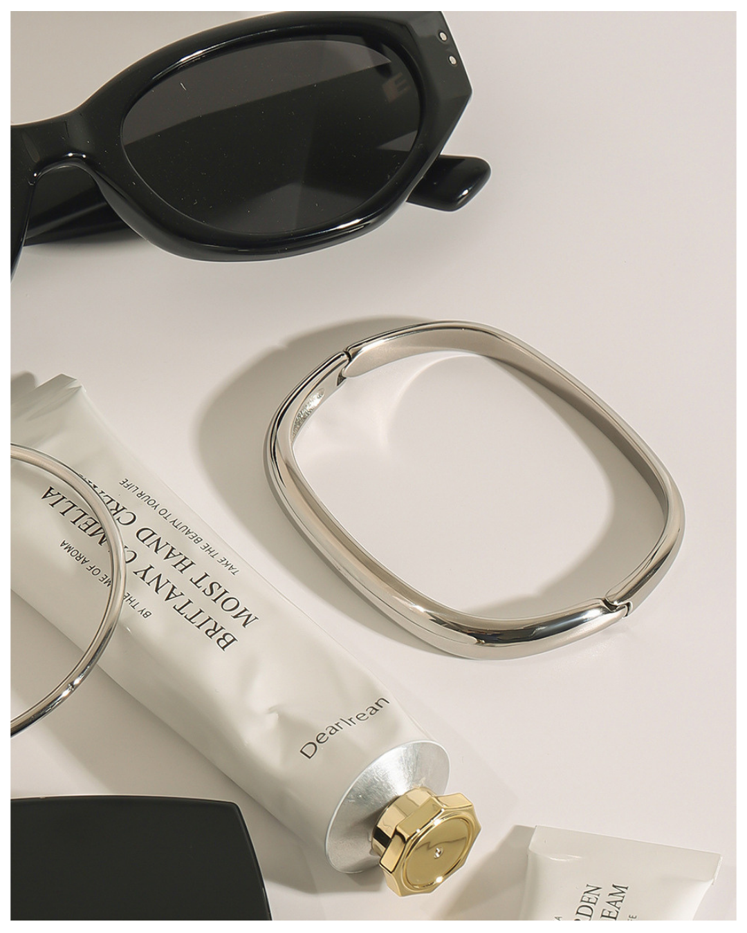 316L Modern Curve Open Bangle — ディテール | ブレスレット | サージカルステンレス316L | Misy Jewelry