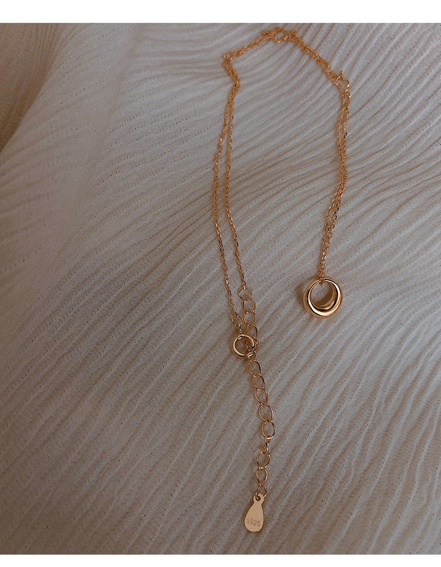 s925 Round circle necklace — 着用イメージ | ネックレス | サージカルステンレス316L | Misy Jewelry