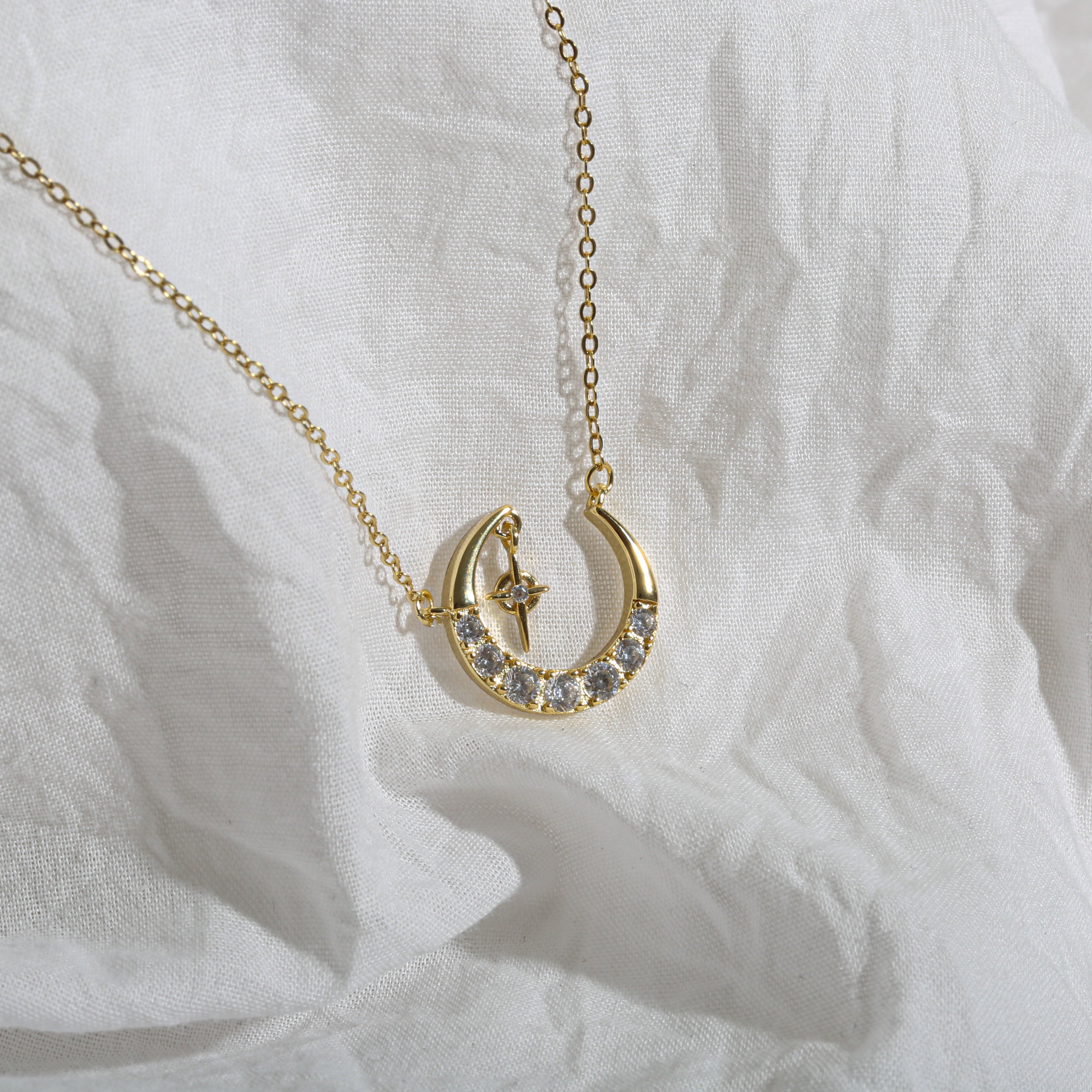 s925 Crecent moon zirconia necklace 詳細画像1｜Misy Jewelry