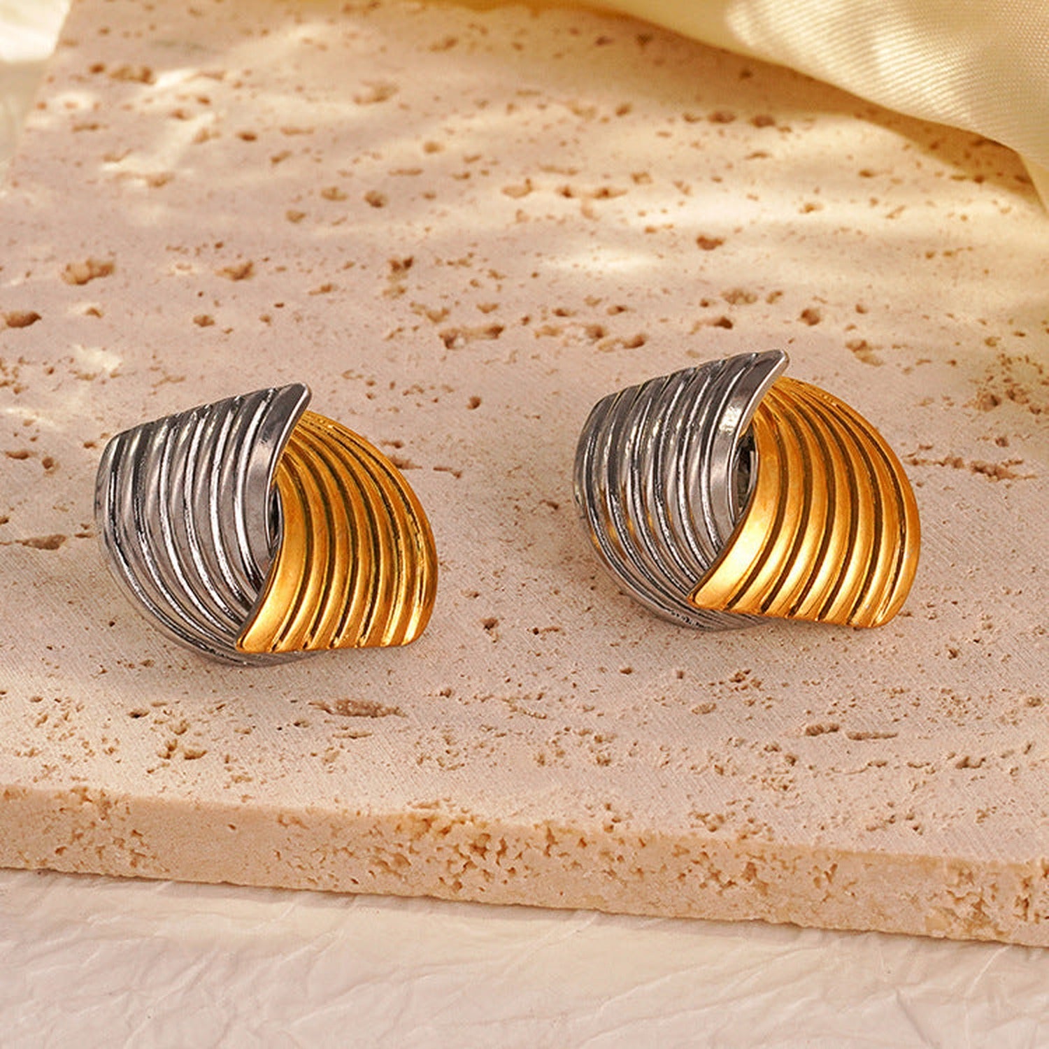 316L Wave Pierce — ディテール | リング | サージカルステンレス316L | Misy Jewelry