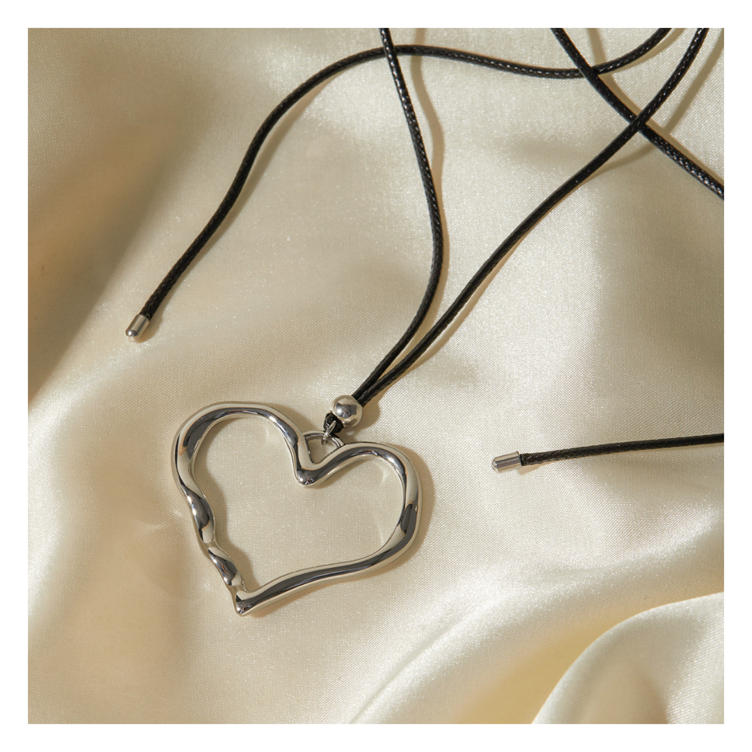 Long Rope Heart Necklace 詳細画像6｜Misy Jewelry