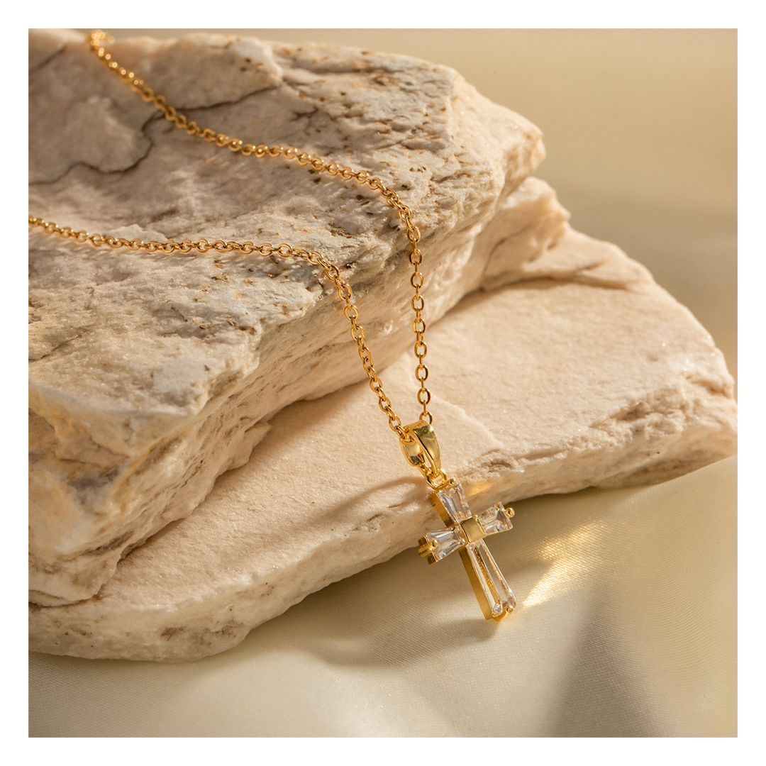 316L Zirconia Cross Necklace 詳細画像1｜Misy Jewelry
