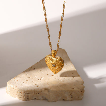 02 Textured Heart