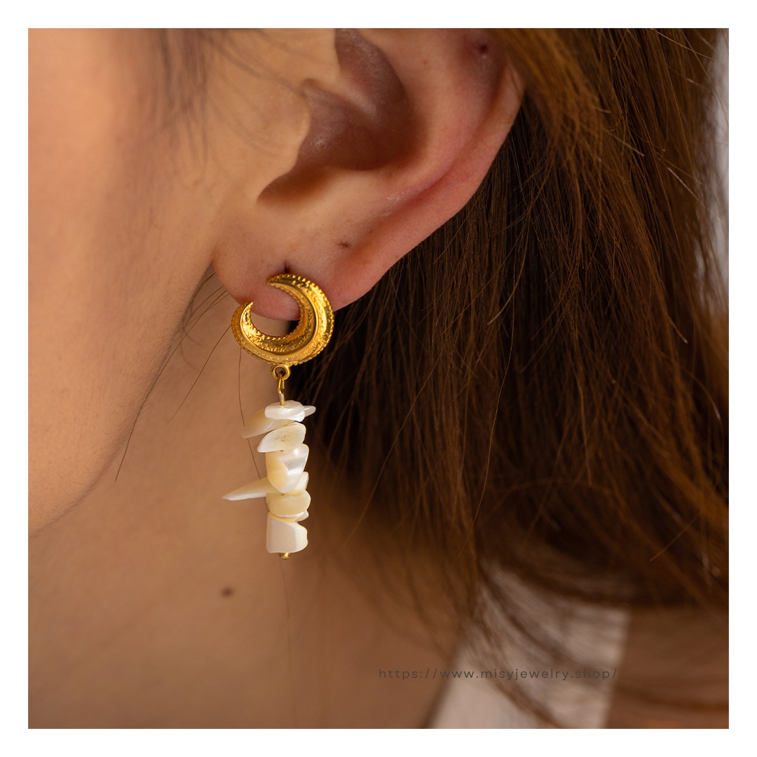 316L Crescent Moon Perl Pierce - ピアス・イヤリング｜Misy Jewelry