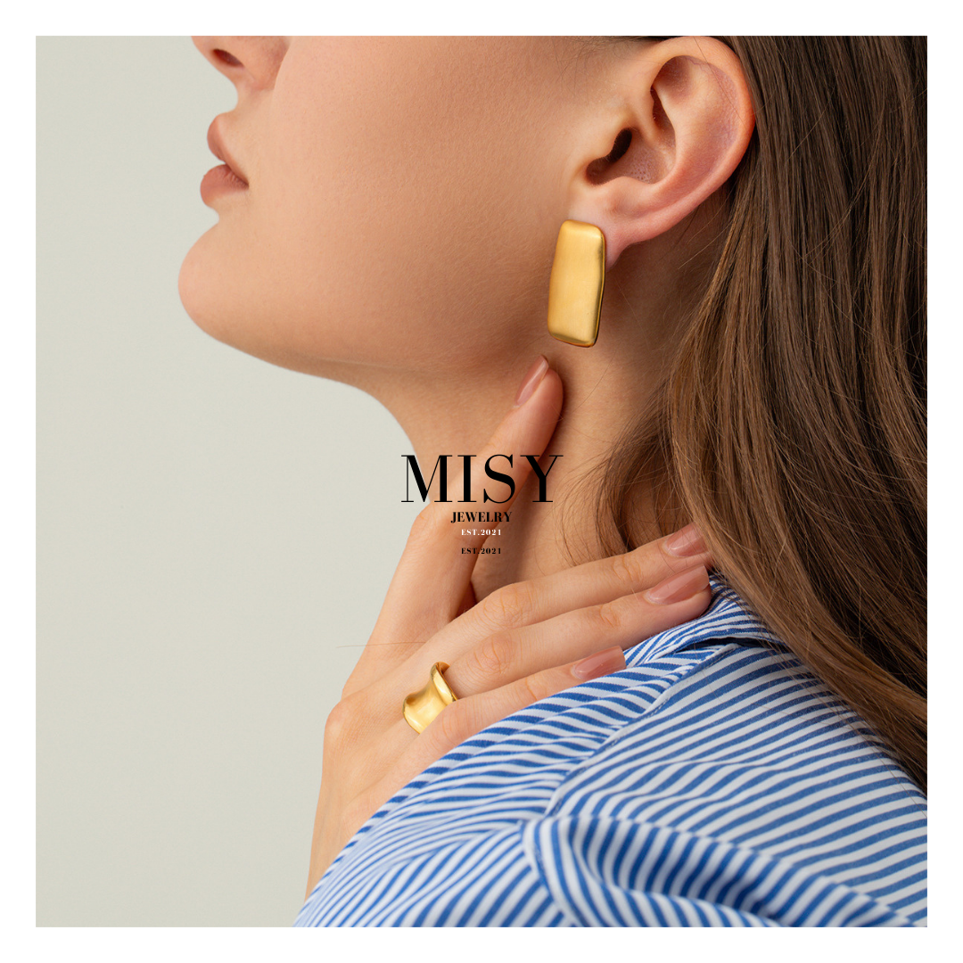 316L Elegant Smooth Matte Square Pierce 詳細画像1｜Misy Jewelry