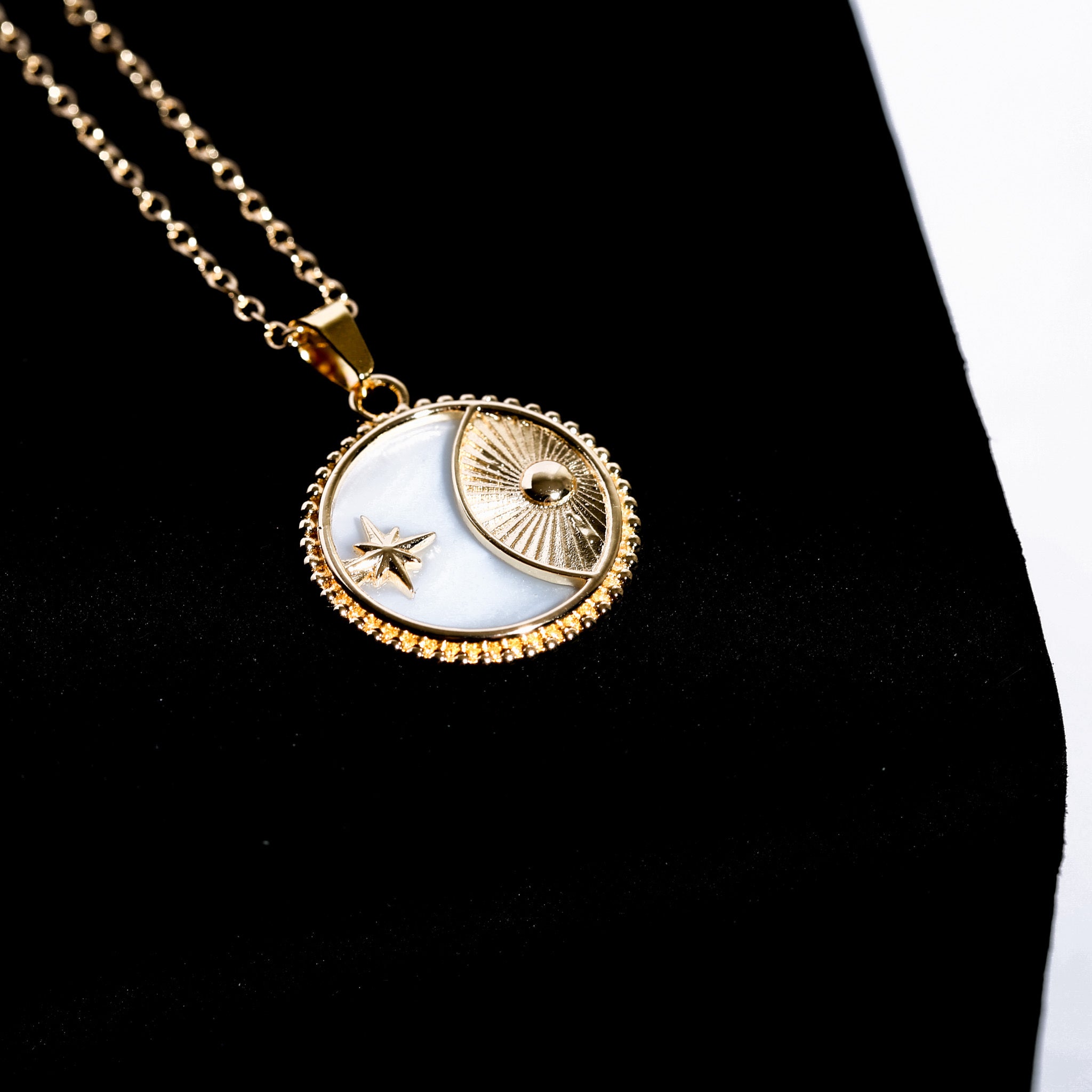 316L Moon Perl Necklace 詳細画像1｜Misy Jewelry