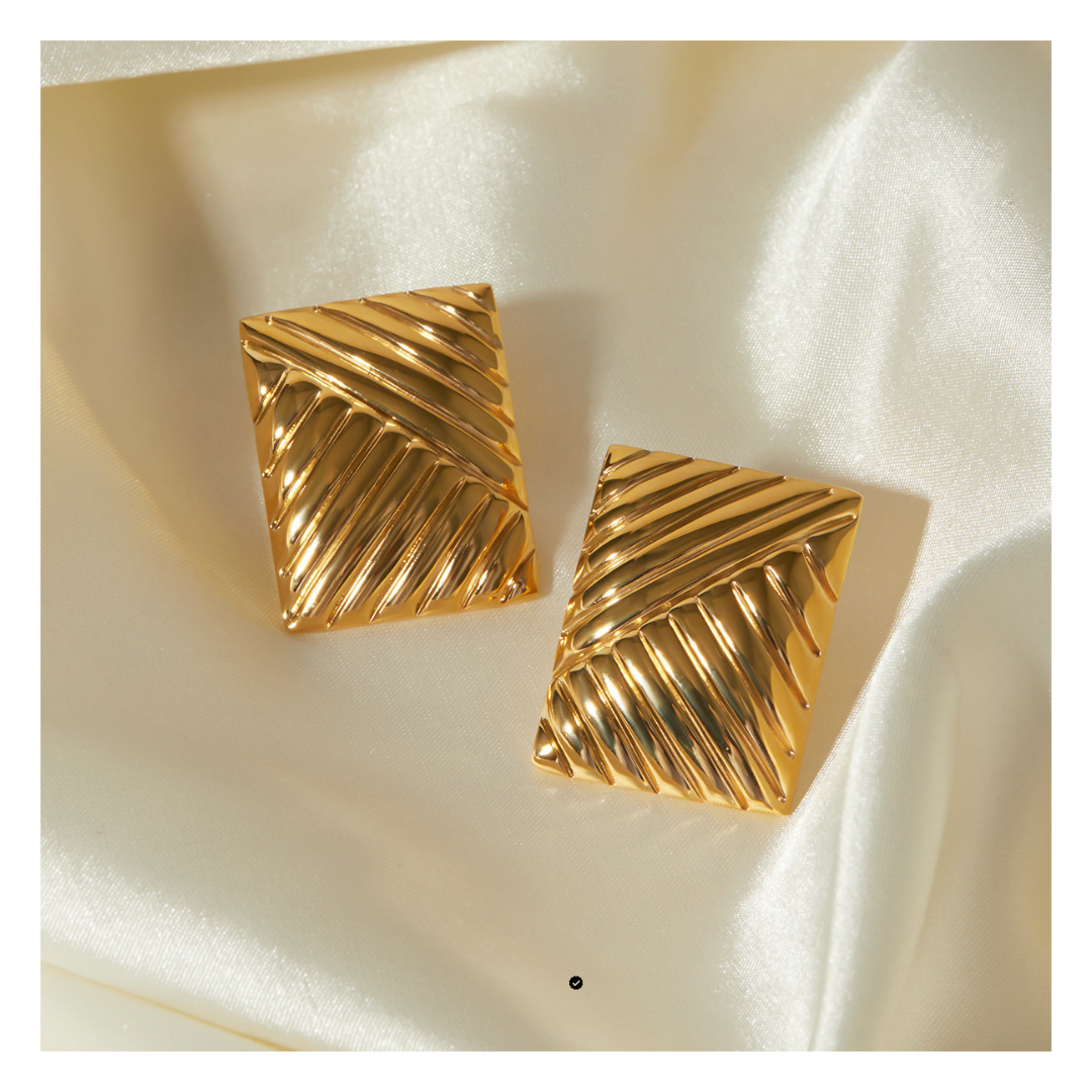 316L Elegant Square Pierce 詳細画像5｜Misy Jewelry