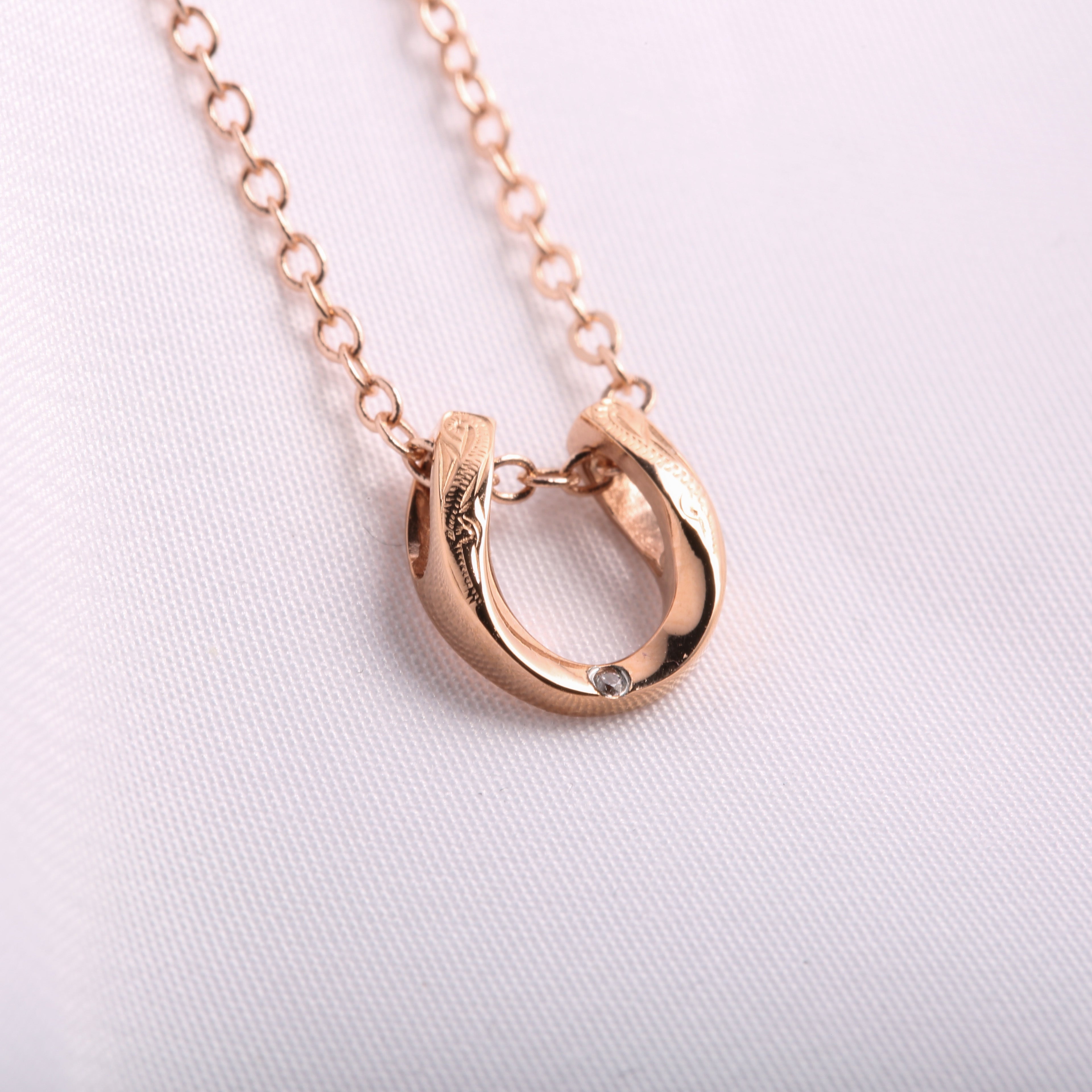 316L Hawaiian Horseshoe necklace 詳細画像1｜Misy Jewelry