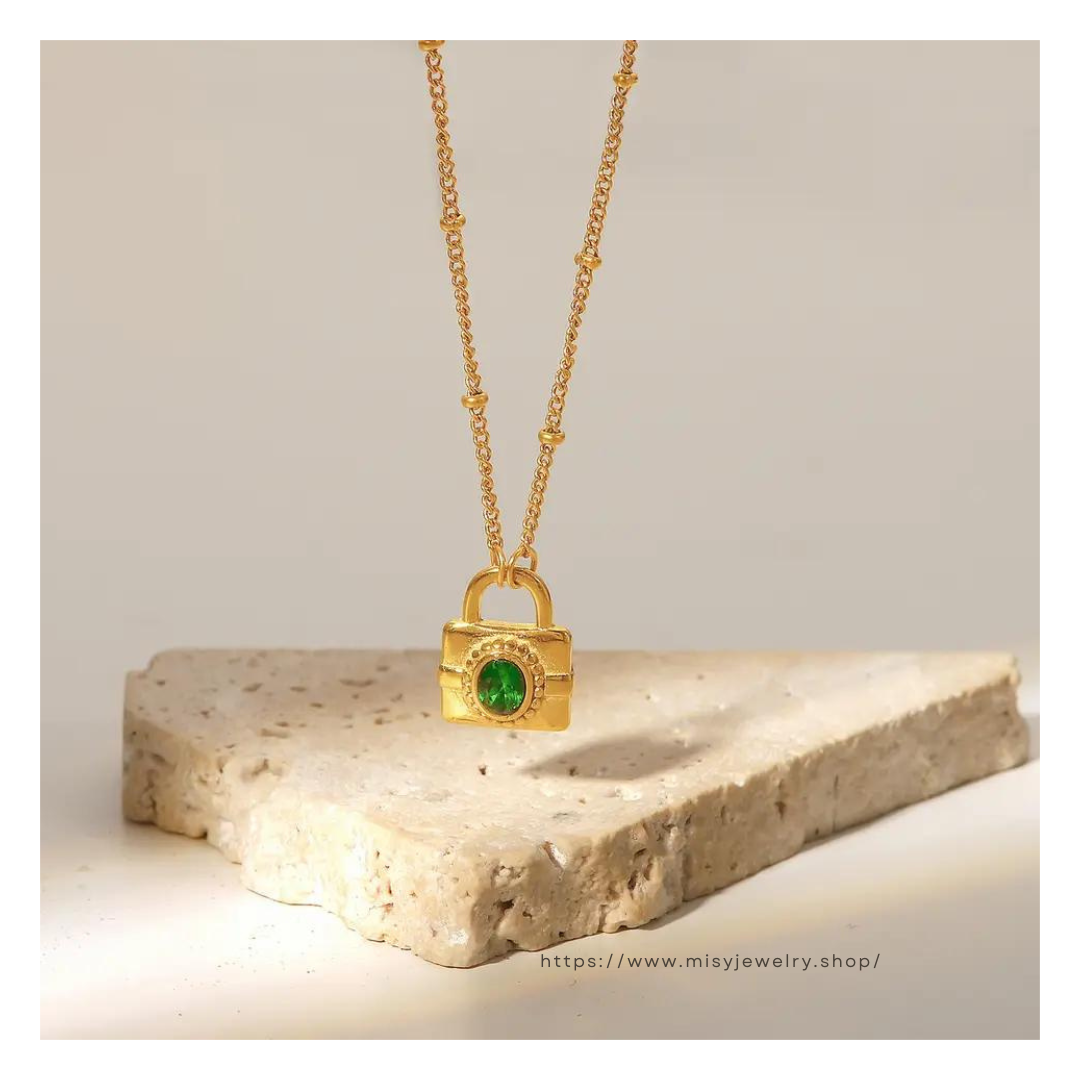 Green Padlock Necklace 詳細画像5｜Misy Jewelry