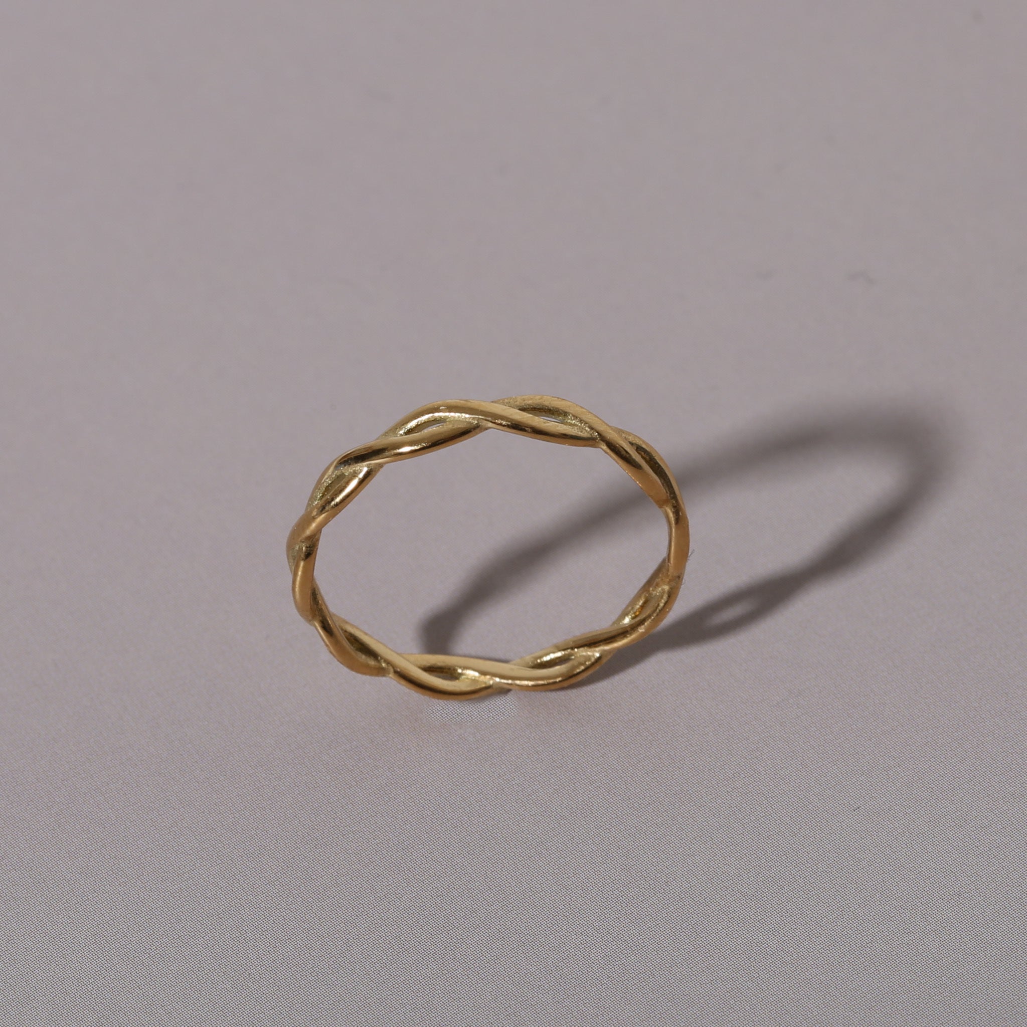 316L Twist Ring — 着用イメージ | リング | サージカルステンレス316L | Misy Jewelry