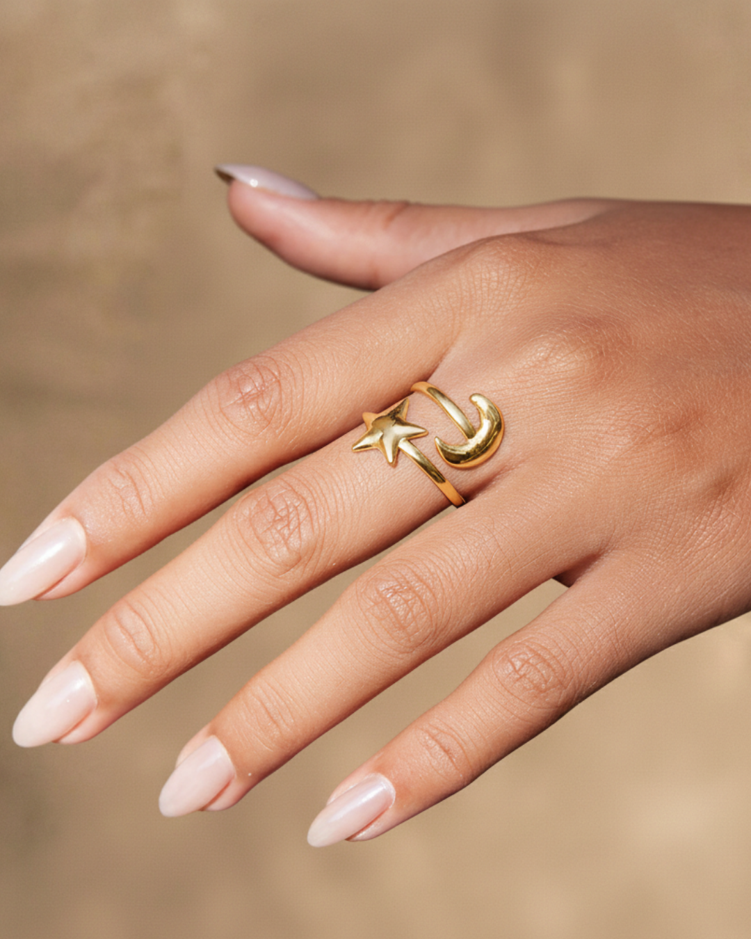 316L Star & Moon Ring — 着用イメージ | リング | サージカルステンレス316L | Misy Jewelry