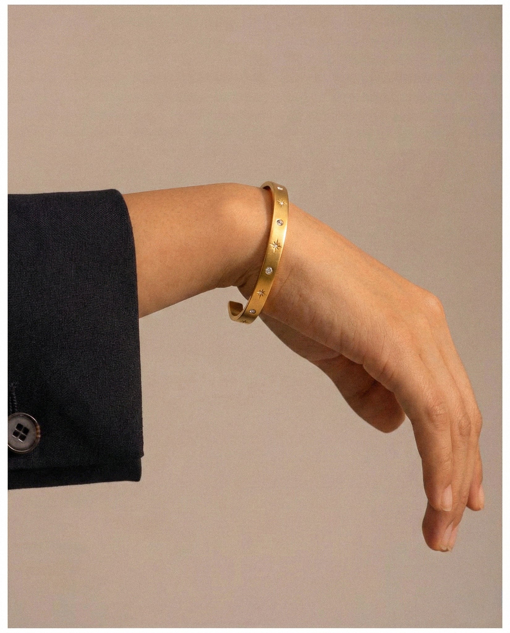 316L Starry Glow Bangle 詳細画像1｜Misy Jewelry