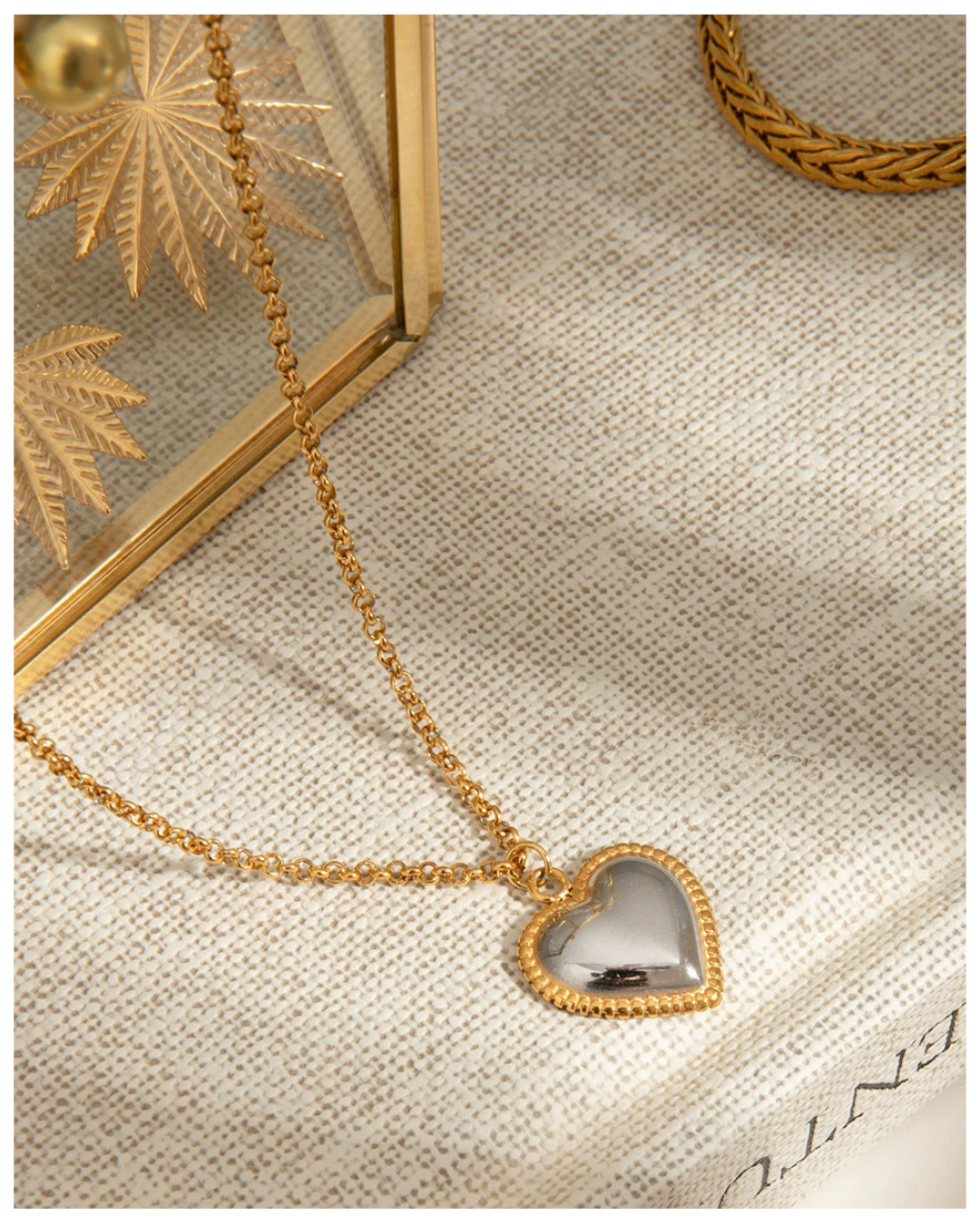 316L Bi-color Frame Heart Necklace 詳細画像4｜Misy Jewelry