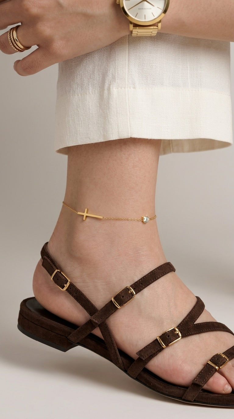 Cross Zirconia Anklet — Gold 着用イメージ | Misy Jewelry