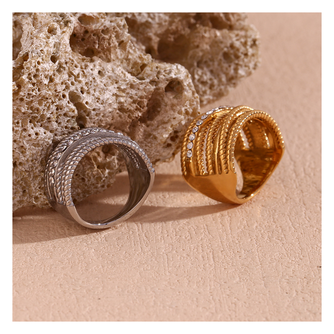 316L Twisted Zirconia Ring 詳細画像10｜Misy Jewelry