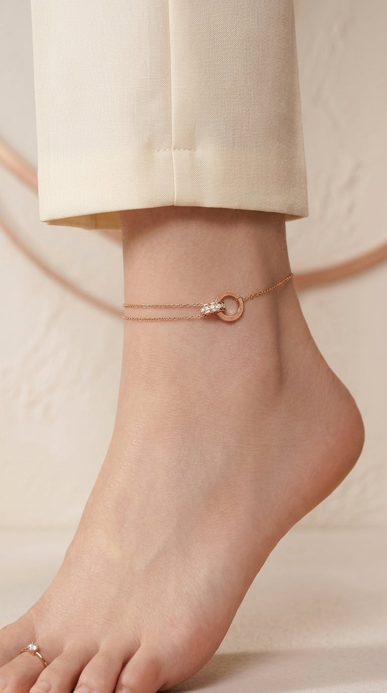 316L Double Ring Anklet — Pink Gold 着用イメージ | Misy Jewelry
