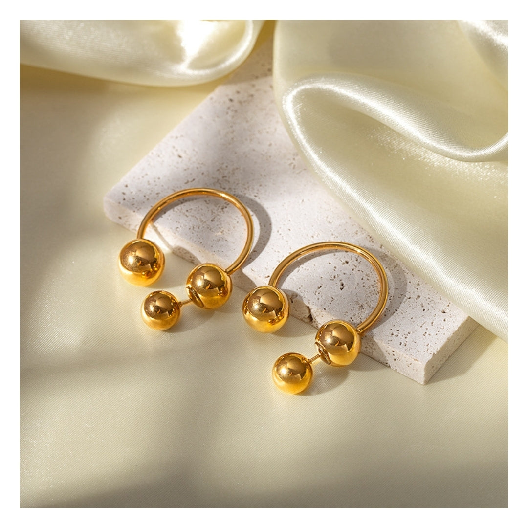 316L Elegant Sphere Earrings — 着用イメージ | リング | サージカルステンレス316L | Misy Jewelry