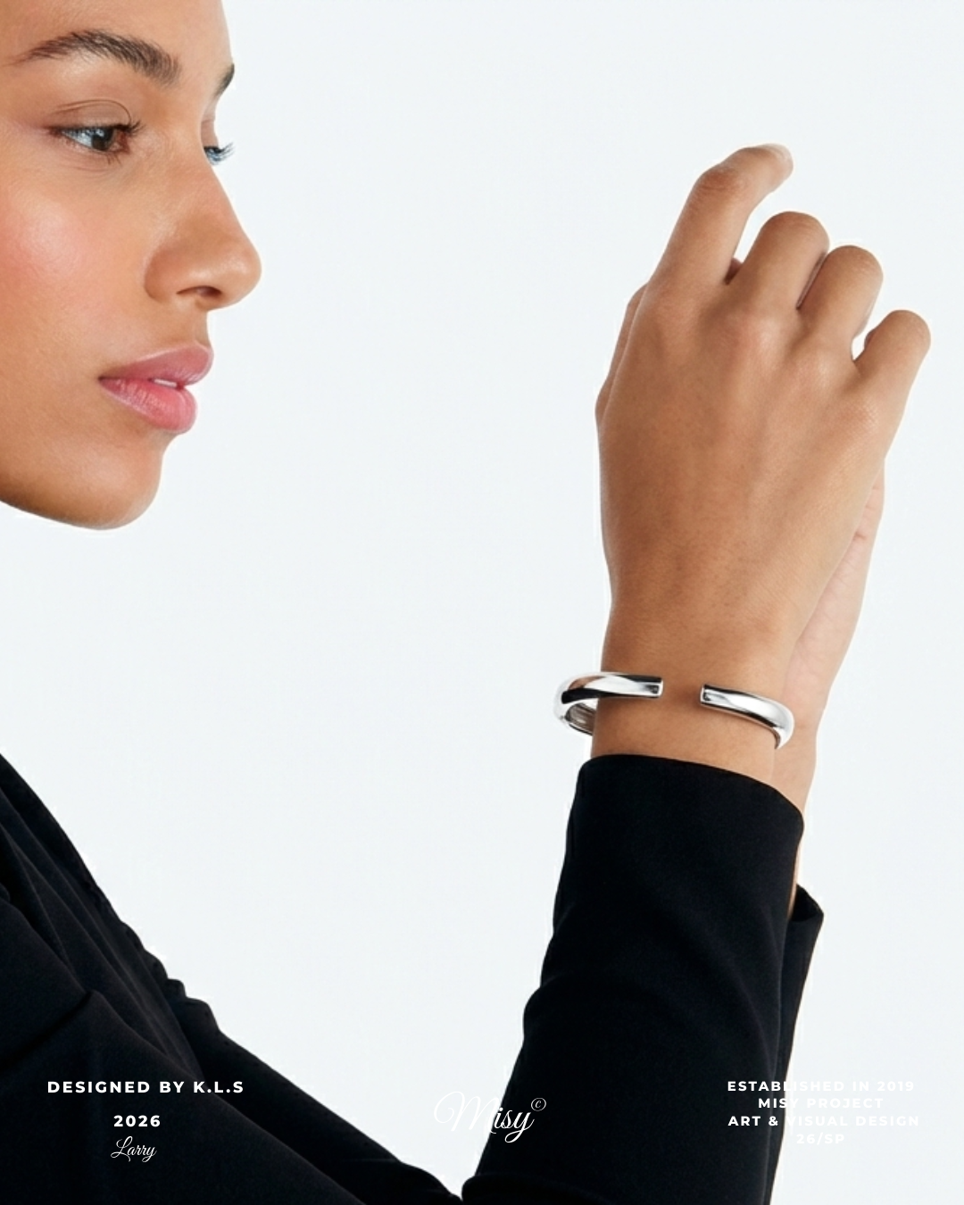 316L Modern Curve Open Bangle — ディテール | ブレスレット | サージカルステンレス316L | Misy Jewelry