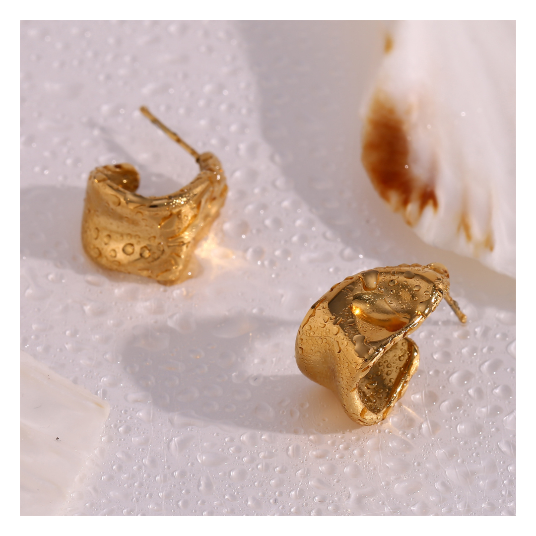 316L Trapezoidal Pierce — 着用イメージ | リング | サージカルステンレス316L | Misy Jewelry
