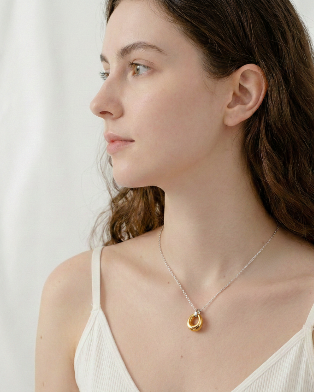 316L Bi-color Oval Pendant Necklace — ディテール | ネックレス | サージカルステンレス316L | Misy Jewelry